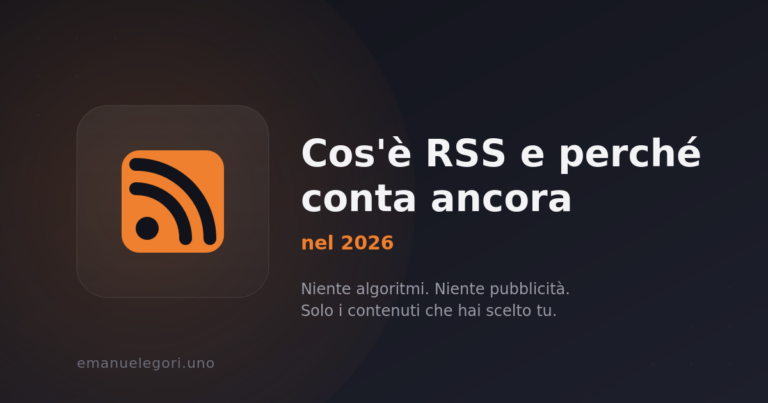 Icona RSS arancione su sfondo scuro con il titolo "Cos'è RSS e perché conta ancora nel 2026"